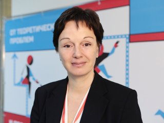 Член оргкомитета конференции «Экспериментальные исследования языка» профессор кафедры теоретической и прикладной лингвистики МГУ, доктор филологических наук Екатерина Анатольевна Лютикова. Фото: Ольга Мерзлякова / «Научная Россия»